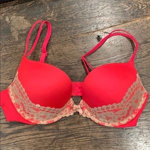 Victoria’s Secret Very Sexy Push-up bra